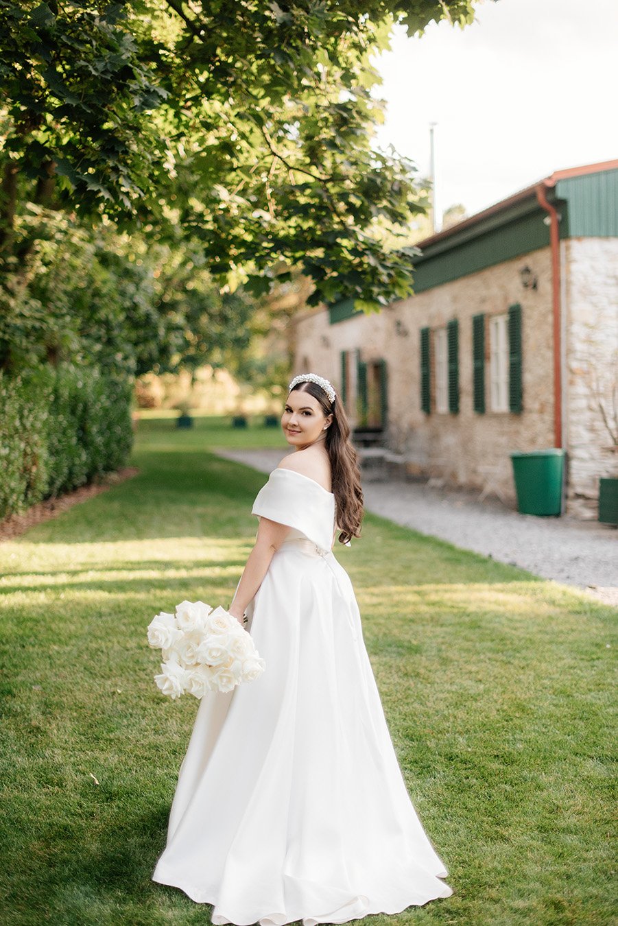 Malowniczy zachód słońca w tle